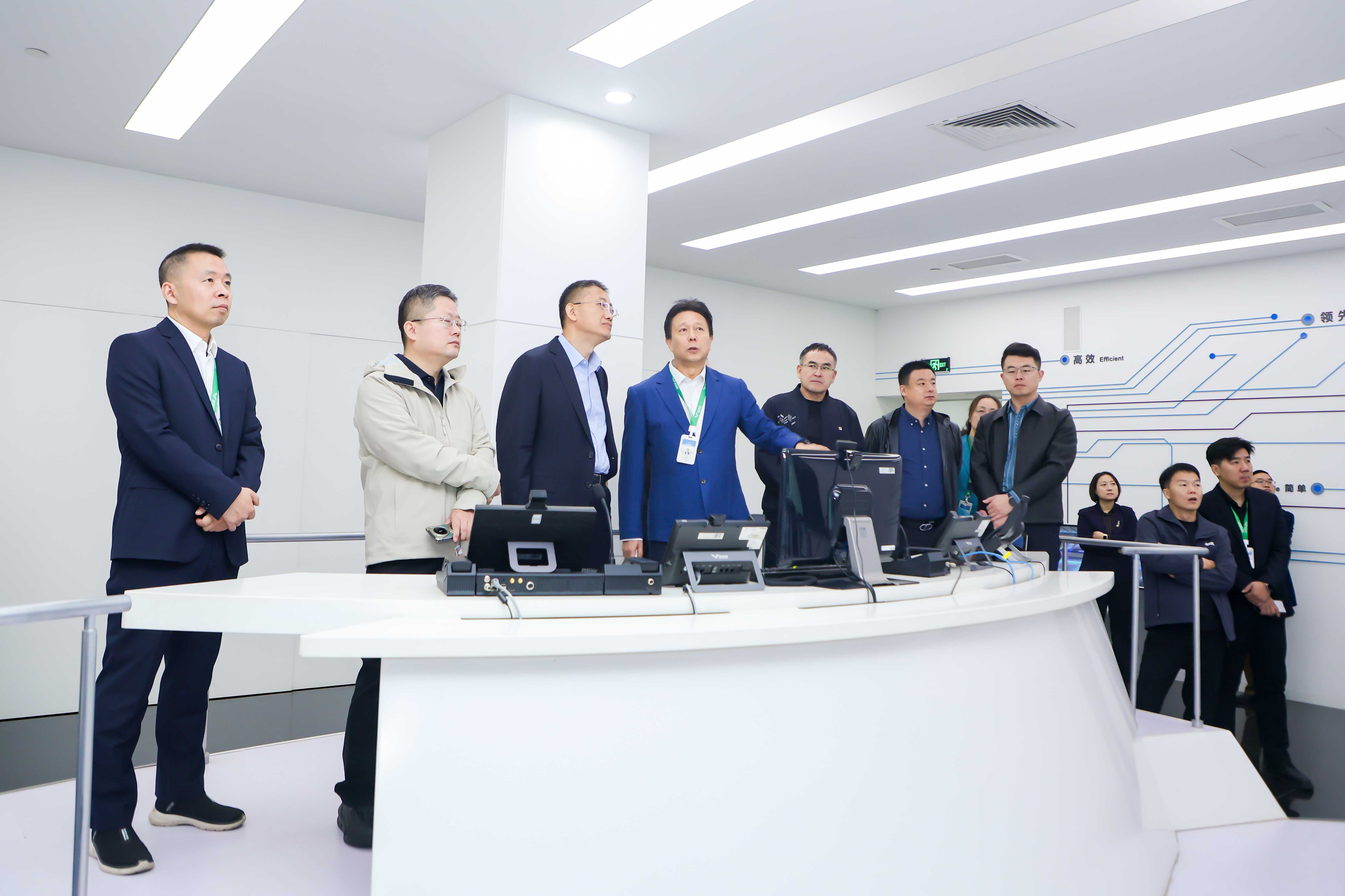 1856926508549828609.jpg 1856926508549828609.jpg